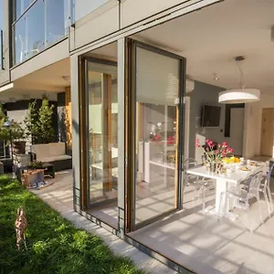 https://garden-apartment-cracow.krakowhotelspoland.com