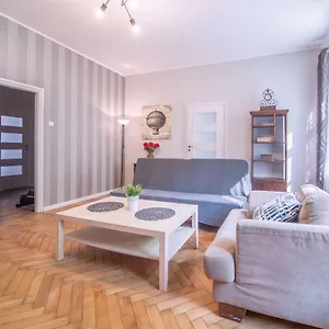 https://apartament-staroofka.gdanskhotel.org